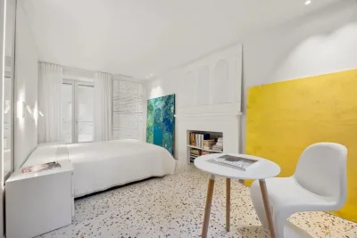 Listed Belle Époque Apartment with Private Sea Access — Menton, Garavan — 12