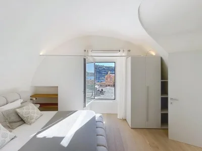 Renovated Apartment Above the Harbour — Villefranche-sur-Mer — 2