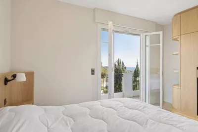 Sea-View Penthouse — Cap-Ferrat Village — 9