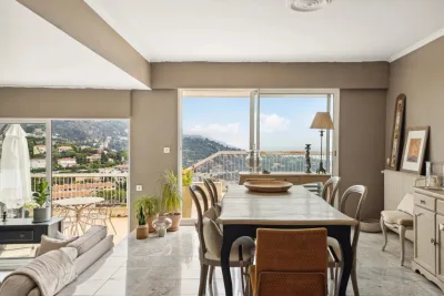 Top-Floor Apartment, Panoramic Sea View — Villefranche-sur-Mer — 4
