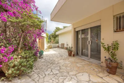 Top-Floor Apartment, Panoramic Sea View — Villefranche-sur-Mer — 7