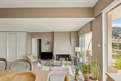Top-Floor Apartment, Panoramic Sea View — Villefranche-sur-Mer — 11